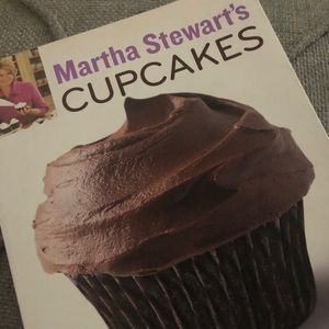 Martha Stewart cupcakes cook book